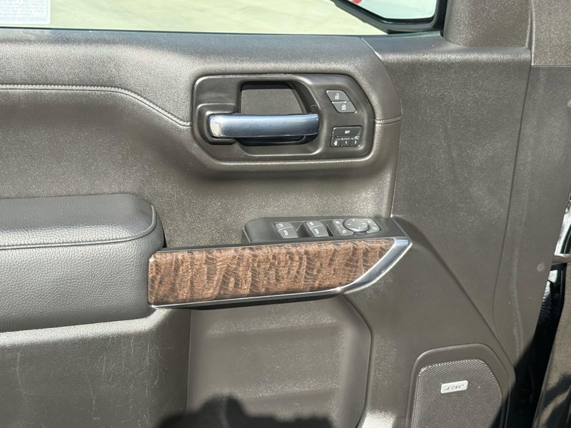 Used 2022 GMC Sierra 1500 Limited DenaliImage 17
