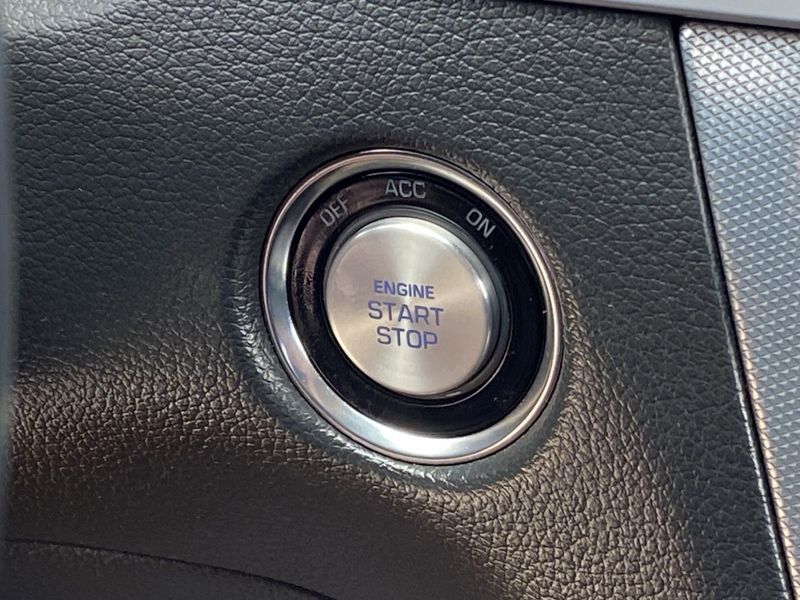 Used 2018 Genesis G80 3.8Image 22