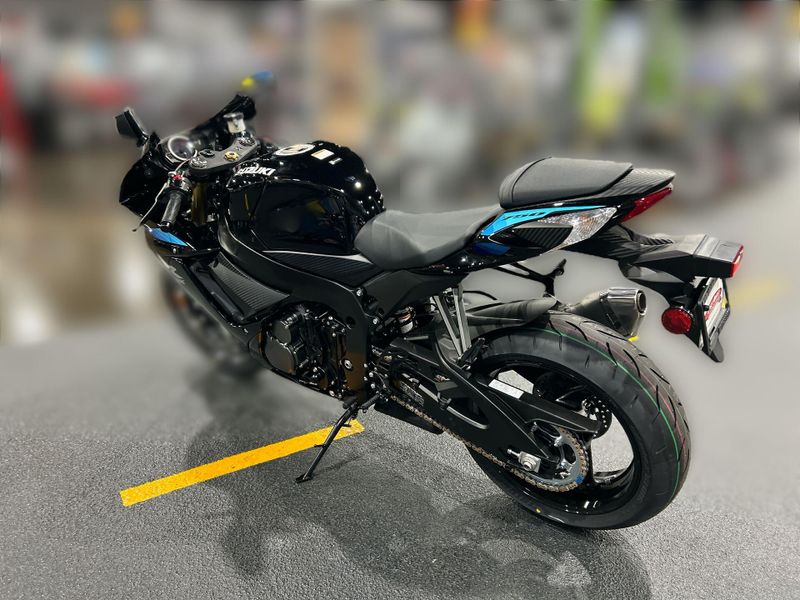New 2027 Suzuki GSX-R750 Image 16