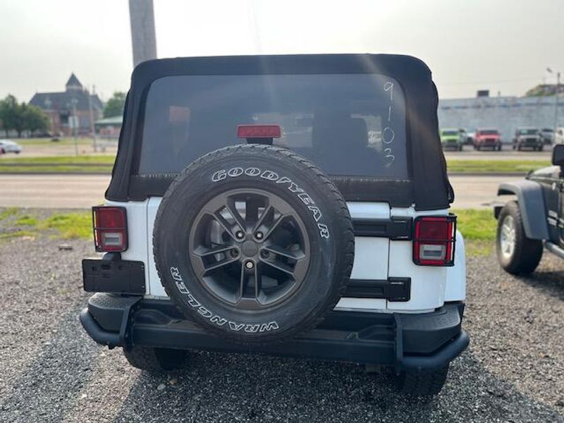 2018 Jeep Wrangler JK Image 9