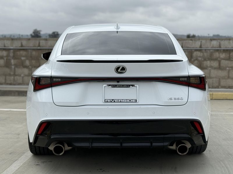 2022 Lexus IS 350 F-SPORTImage 11