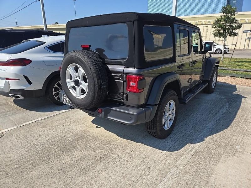 2021 Jeep Wrangler Unlimited Sport S photo 3