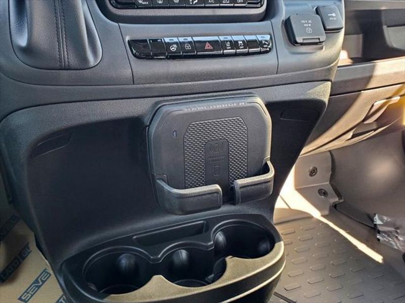 New 2026 RAM Promaster 2500 Slt+ Window Van High Roof 159' Wb