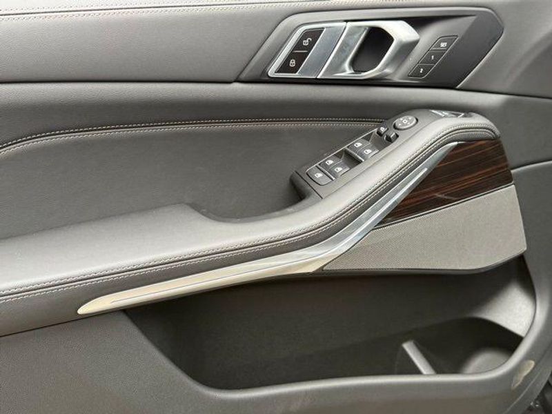 New 2026 BMW X5 xDrive40iImage 15