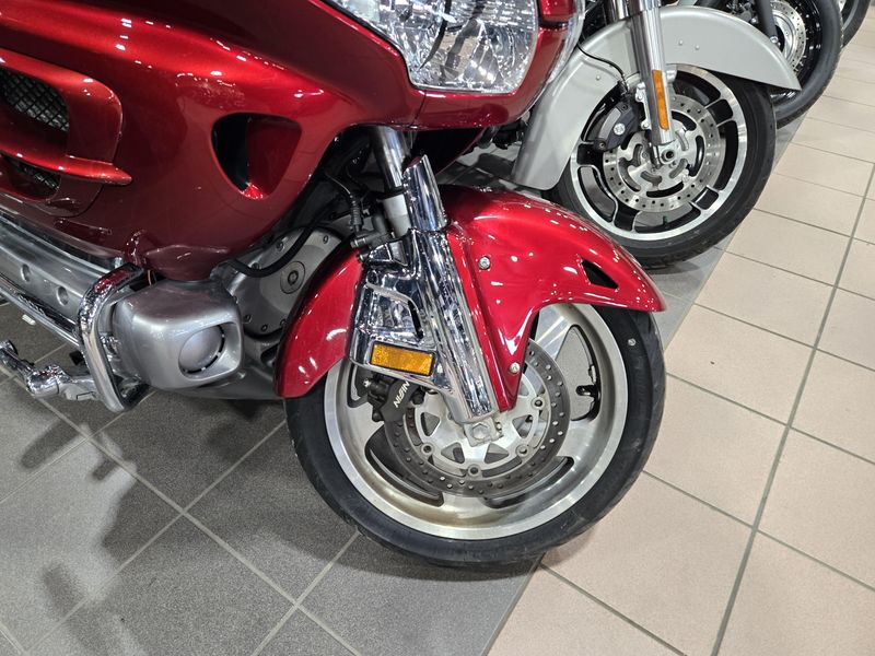 USED 2008 HONDA GOLD WING Image 14
