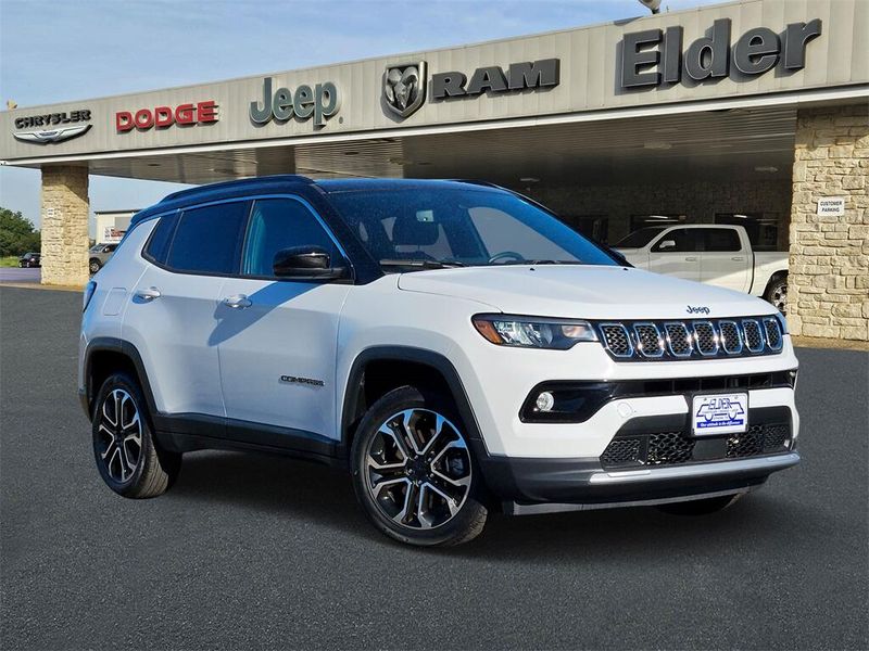 2023 Jeep Compass LimitedImage 1