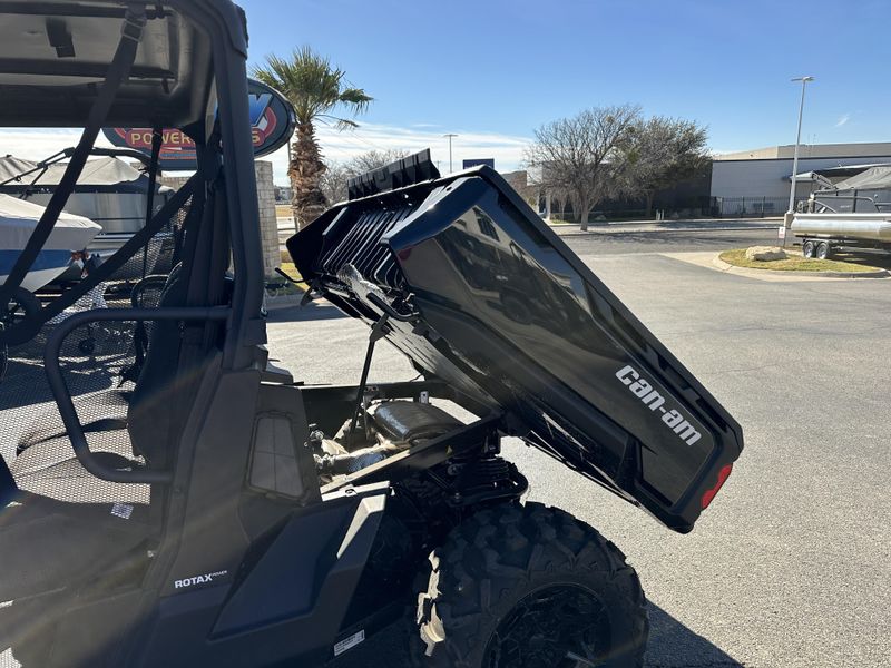 2025 Can-Am DEFENDER MAX XT HD9 STEALTH BLACKImage 9