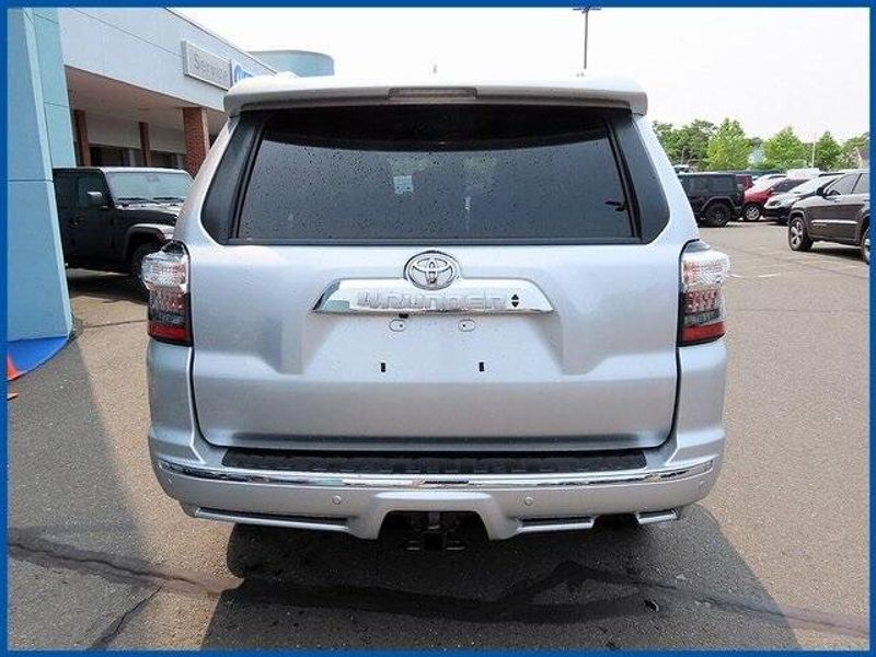 2024 Toyota 4Runner LimitedImage 6