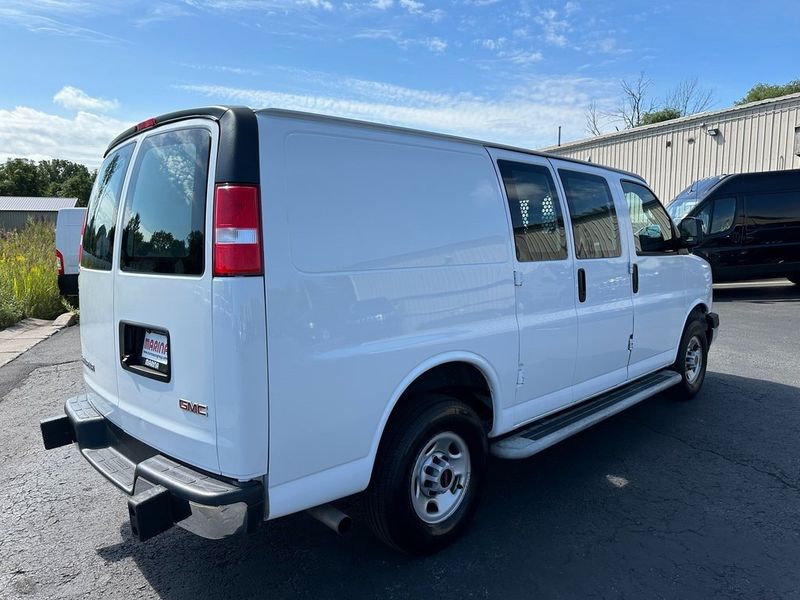 2022 GMC Savana Cargo Work VanImage 11