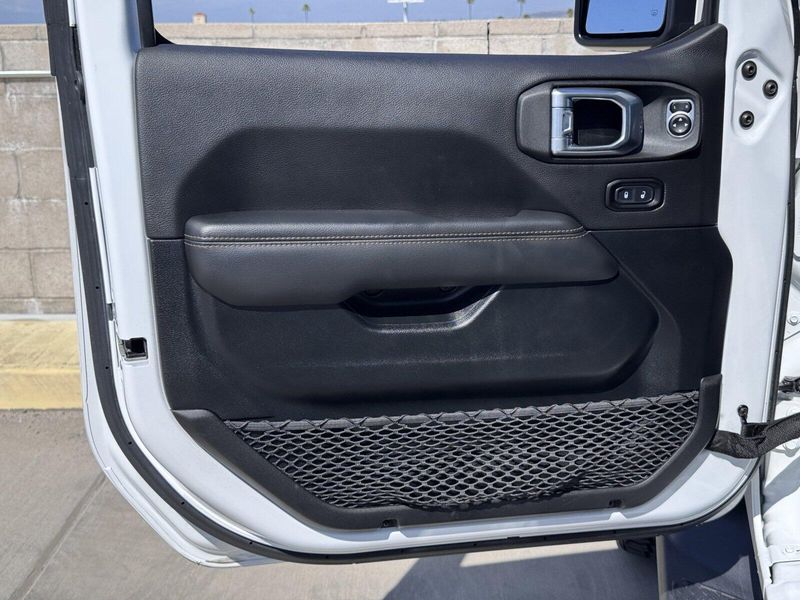 2021 Jeep Gladiator High AltitudeImage 17