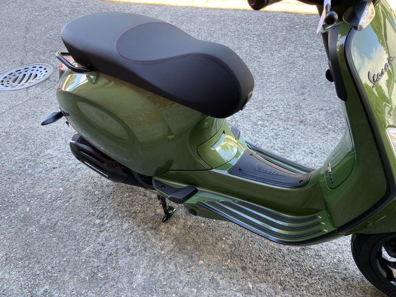 New 2027 Vespa SPRINT SPORT 150 