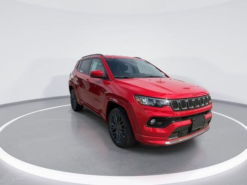 Used 2023 Jeep Compass (Red) EditionImage 2