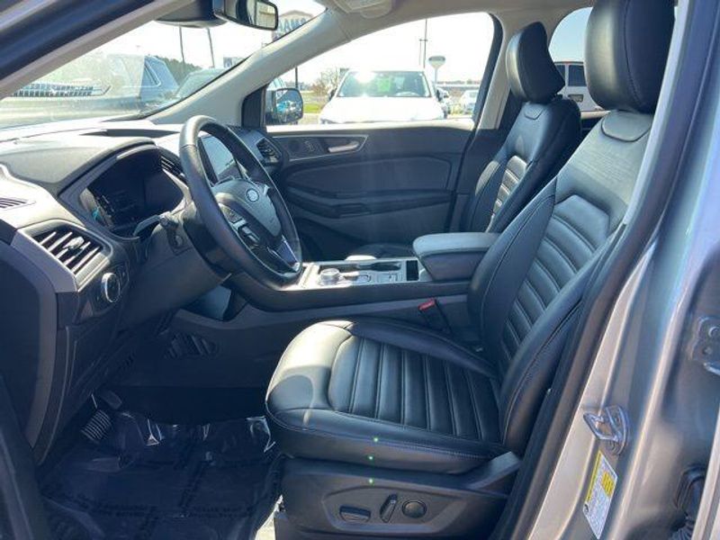 2024 Ford Edge SELImage 11