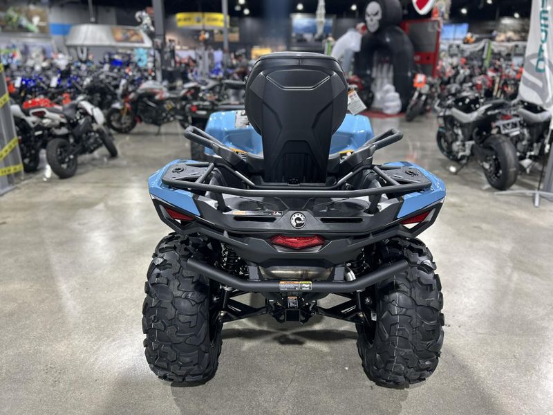 New 2026 Can-Am OUTLANDER MAX XT 700 Image 6