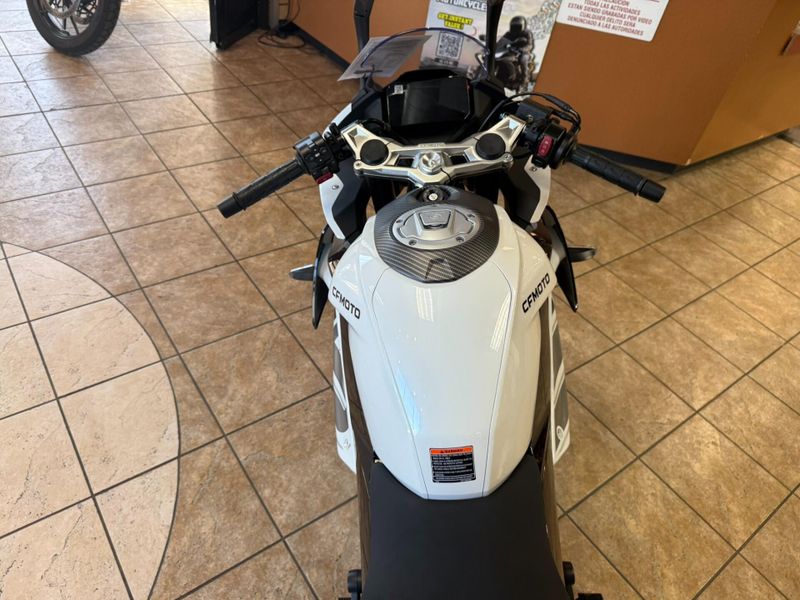 New 2026 CFMOTO 300SS Image 21