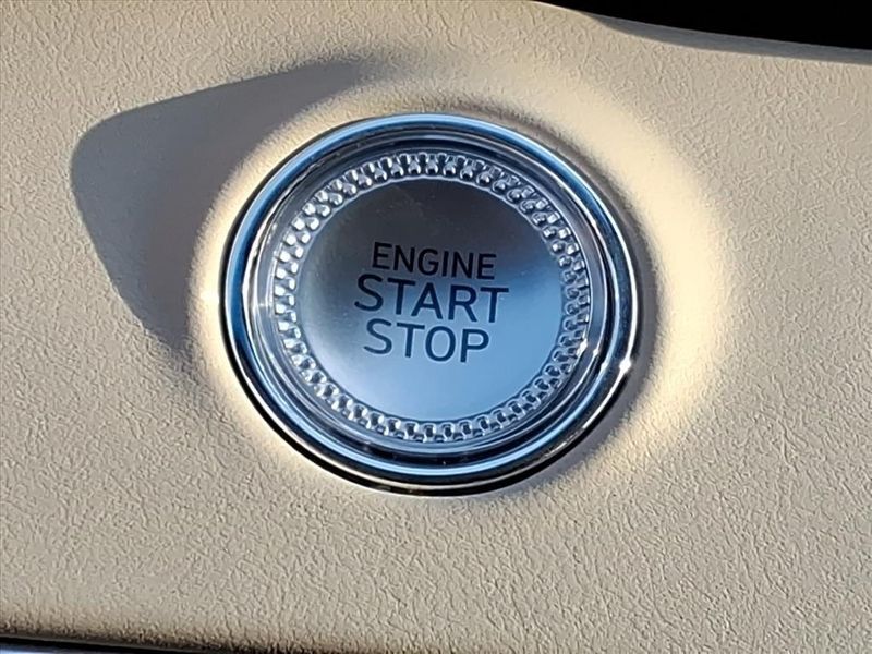 Used 2024 Genesis GV70 2.5TImage 7