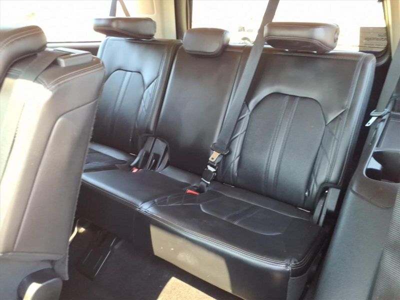 2020 Ford Expedition MAX Platinum photo 22