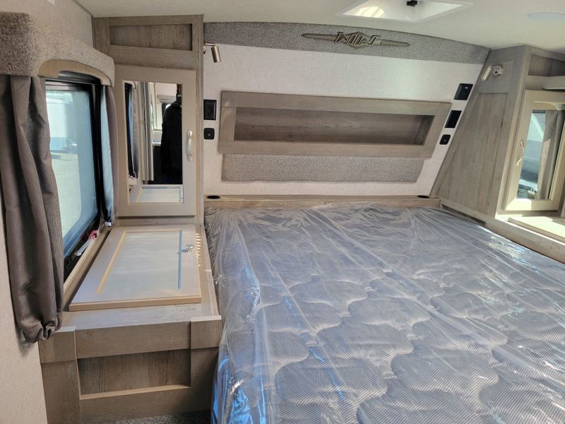 New 2026 ARCTIC FOX 992 Image 15