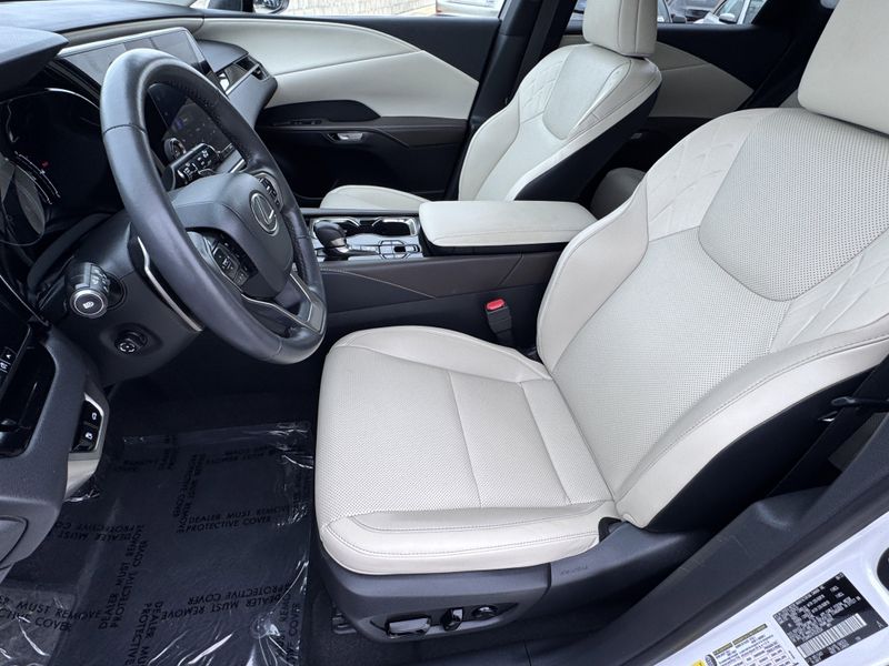 2023 Lexus RX 350Image 20