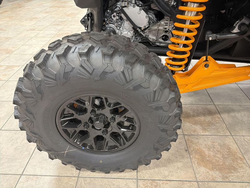 New 2026 Can-Am MAVERICK X3 MAX RS 72 T BL Image 19