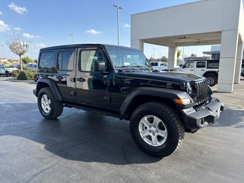 2022 Jeep Wrangler Unlimited Sport S photo 2