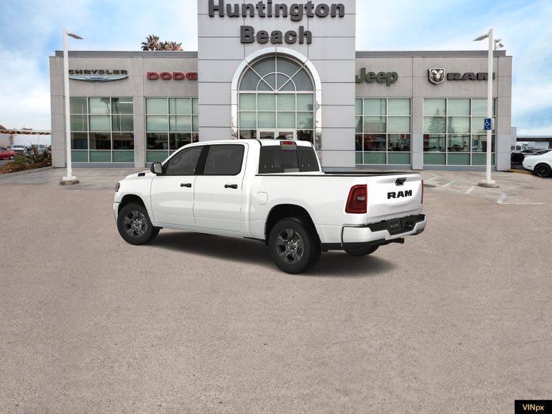 2025 RAM 1500 Tradesman Crew Cab 4x2Image 4