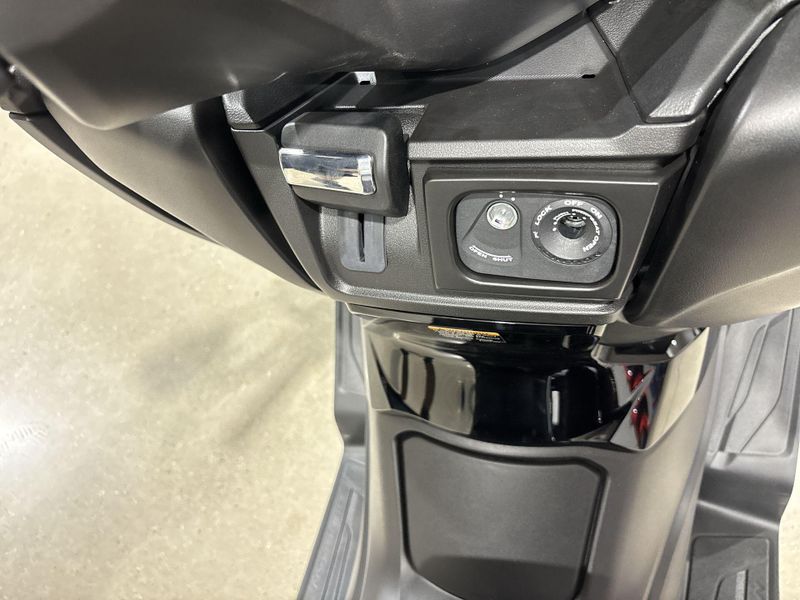 New 2027 Suzuki BURGMAN 400 Image 18