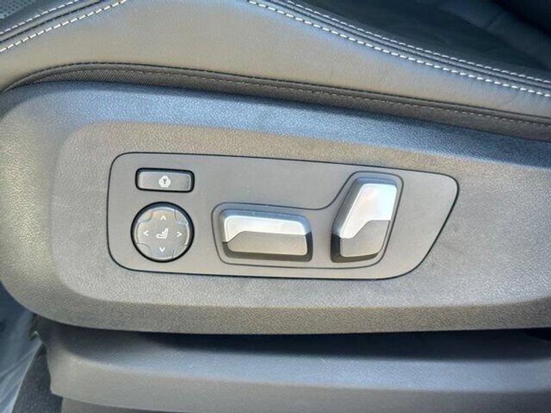 New 2026 BMW X5 xDrive50eImage 18