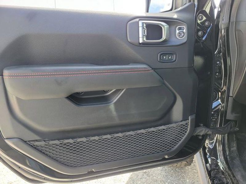 New 2026 Jeep Wrangler 4-door Rubicon X