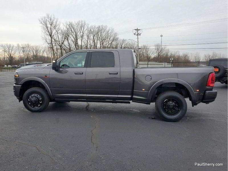 New 2026 RAM 3500 Limited Mega Cab 4x4 6'4' Box