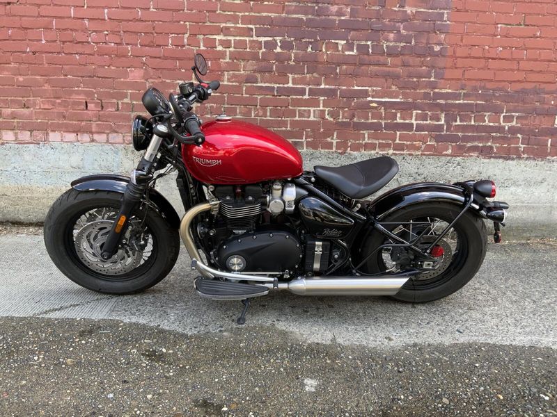 2023 Triumph Bobber 