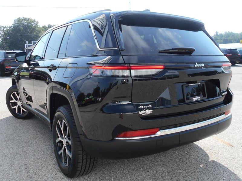2023 Jeep Grand Cherokee LimitedImage 3