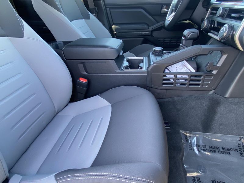 2025 Toyota Tacoma TRD Sport HybridImage 10