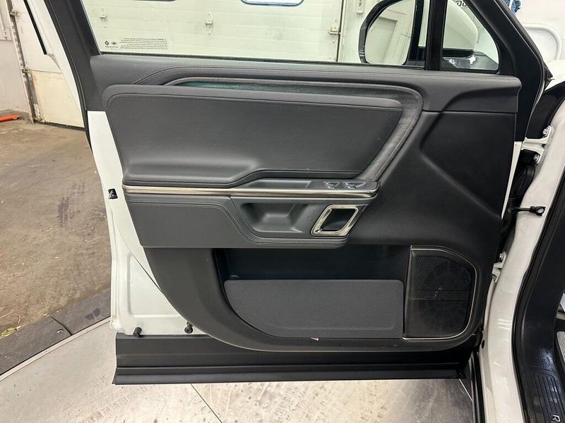 2022 Rivian R1T AdventureImage 19