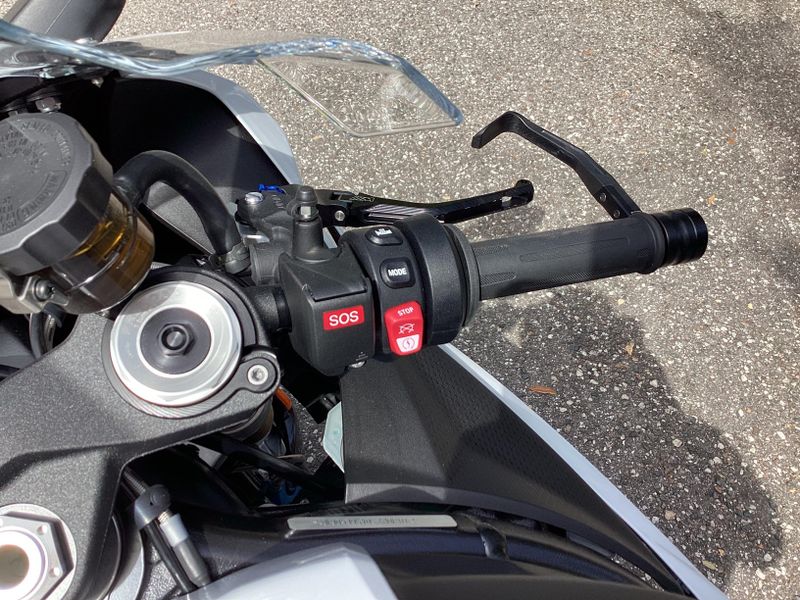 2025 BMW S 1000 RR