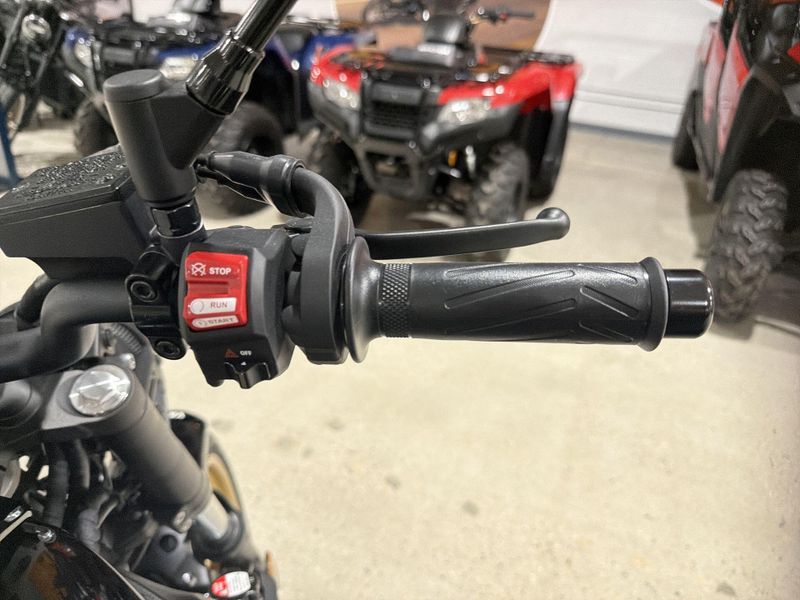 New 2026 Yamaha XSR700 Image 24