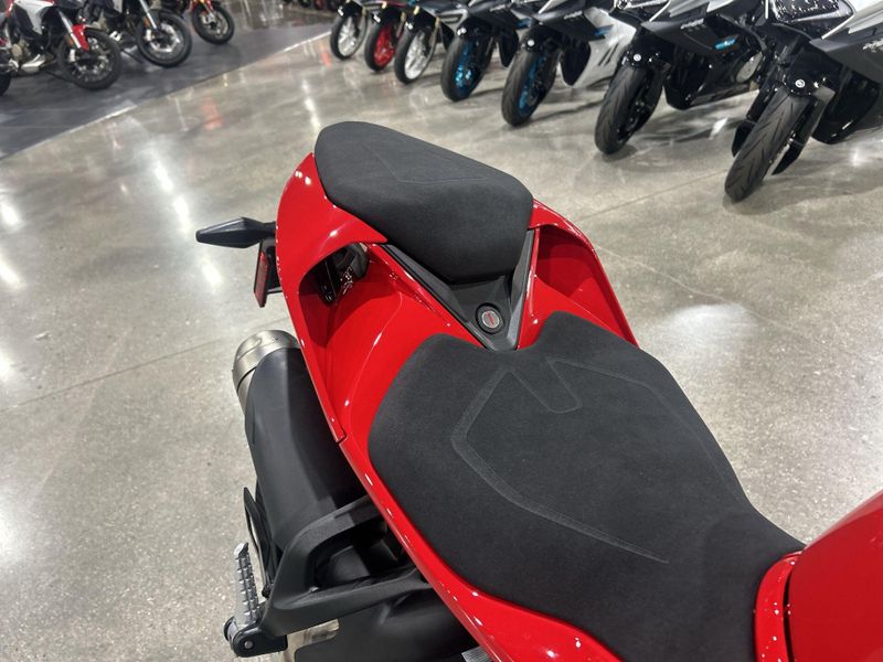 New 2026 Ducati PANIGALE V2 S 896 Image 23