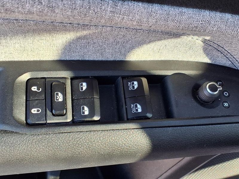 Used 2023 Jeep Compass LatitudeImage 15