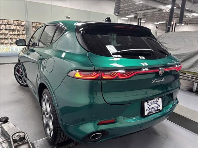 2025 Alfa Romeo Tonale Hybrid EawdImage 9