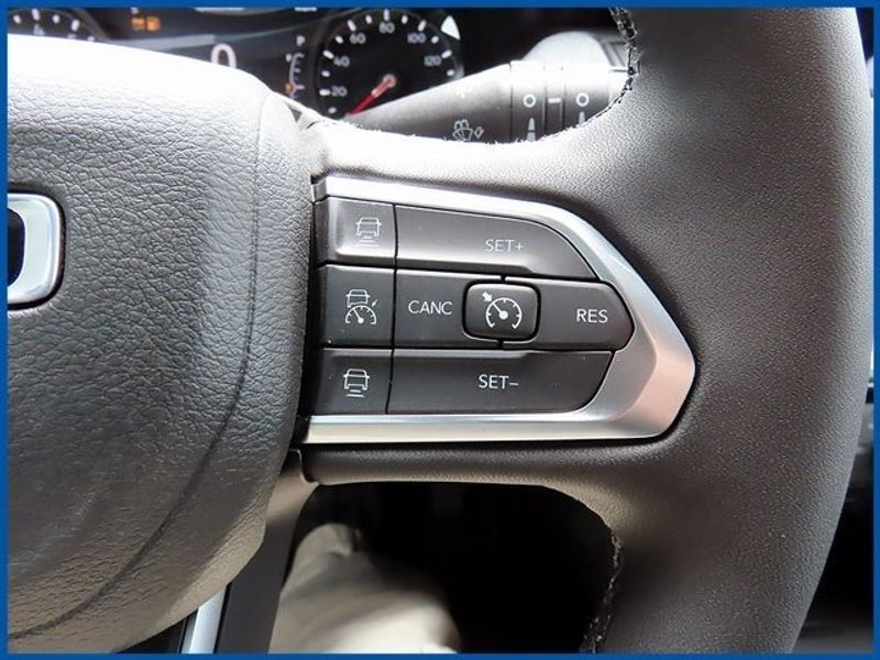 2023 Jeep Compass LatitudeImage 18