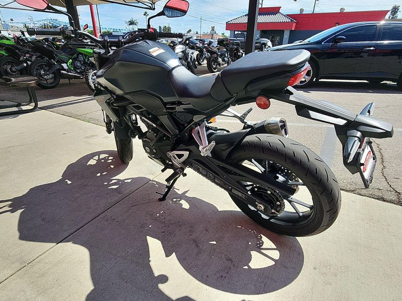 Used 2023 Honda CB300R ABS Image 14