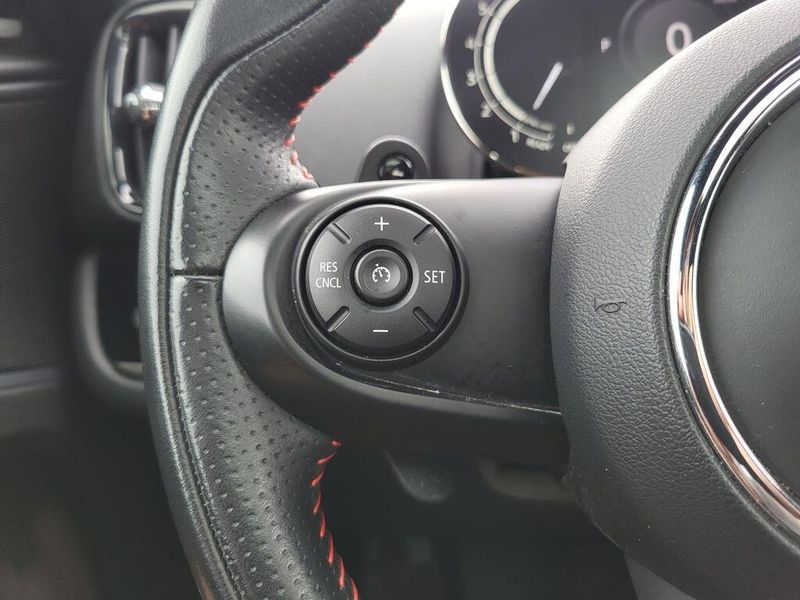 2021 MINI Countryman ClassicImage 14