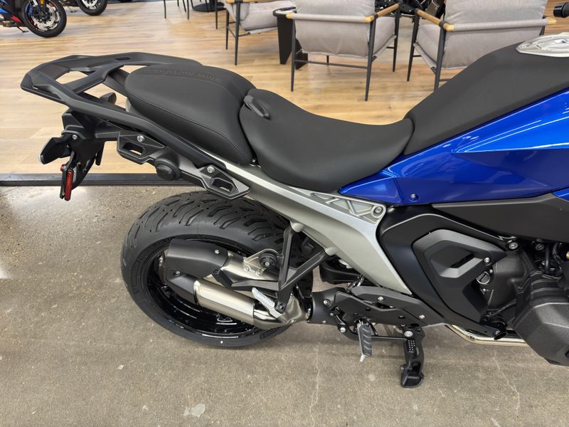 2026 BMW R 1300 RS - RACING BLUE METALLIC 