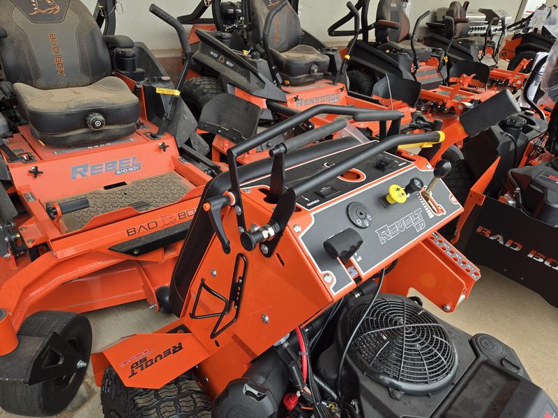 NEW 2026 BAD BOY MOWER REVOLT SD 42 KAWASKI FS600V 185HP Image 12