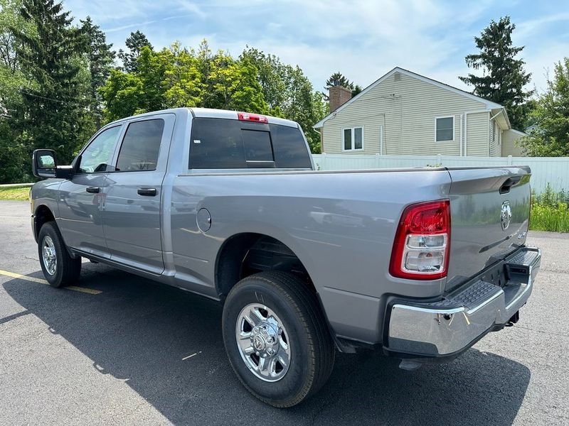 2024 RAM 2500 Tradesman Crew Cab 4x4 6