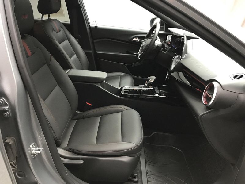 Used 2024 Chevrolet Trax 2RSImage 21