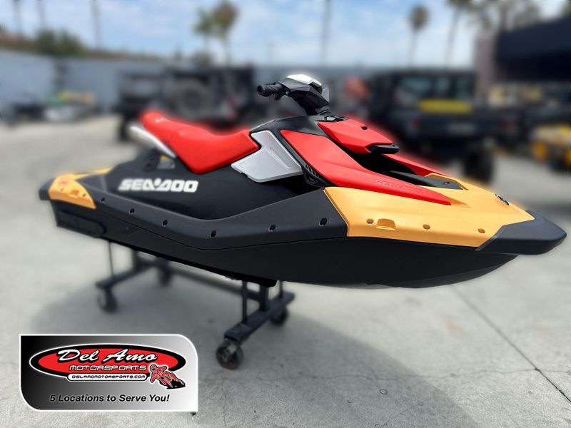 New 2026 Sea-Doo SPARK FOR 2 60 Image 1