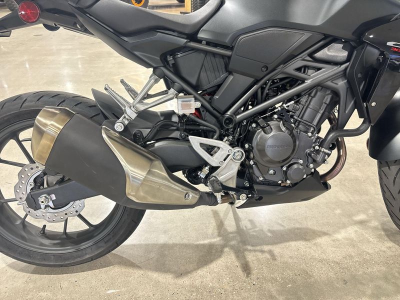 Used 2025 Honda CB300R ABS Image 16