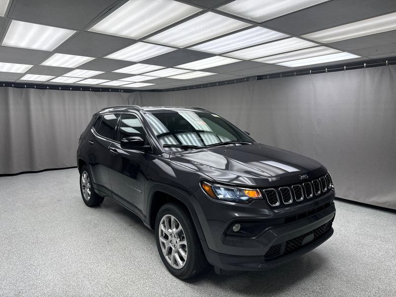 2024 Jeep Compass Latitude LuxImage 5