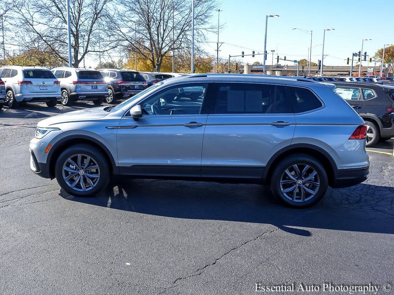2022 Volkswagen Tiguan SE photo 4